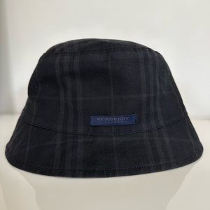 Burberry Reversible Vintage Bucket Hat